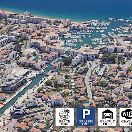 Chic Appart Du Port Fréjus Exteriör bild